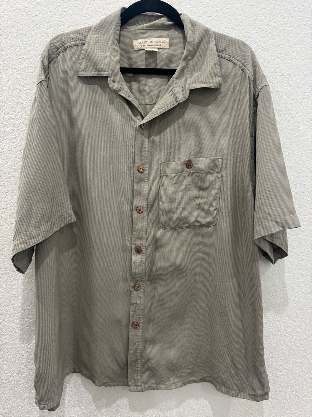 Island Republic 100% Silk Camp Shirt Men’s XXL Sage-Gray Short Sleeve Button Up